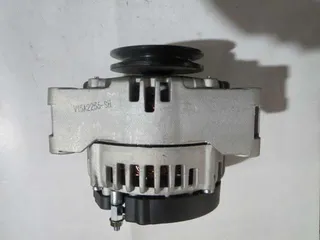 Zhonglian vehicle carrier pump generator 3701010-1307 generator JFZ255-0305 generator Zhonglian vehicle carrier pump generator 3701010-1307 generator JFZ255-0305 generator