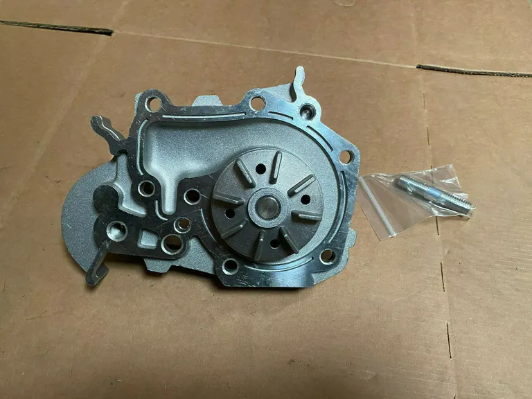 Auto water pump for Renault 7700861686 8200146298 online Auto water pump for Renault 7700861686 8200146298 online