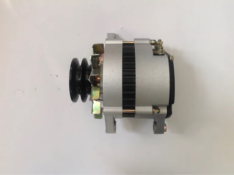 for Yuchai 6J/6108 generator J8001-3701100 generator JFWZ2302 generator 28V35A online for Yuchai 6J/6108 generator J8001-3701100 generator JFWZ2302 generator 28V35A online