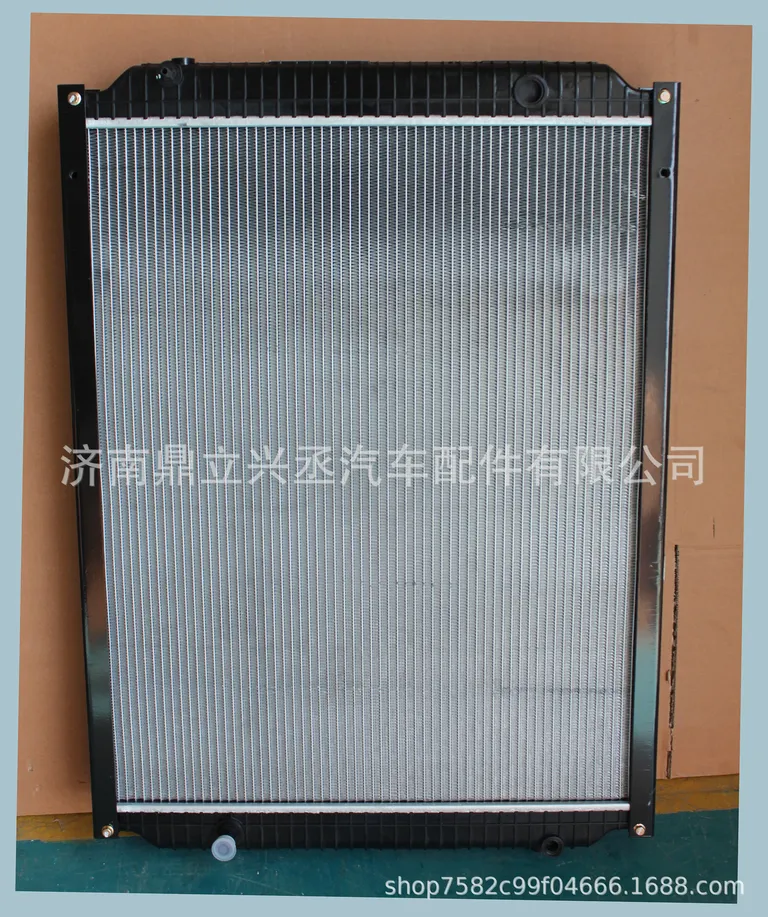 Sinotruk Haohan 752W06100-002 water tank water tank radiator manufacturer online Sinotruk Haohan 752W06100-002 water tank water tank radiator manufacturer online