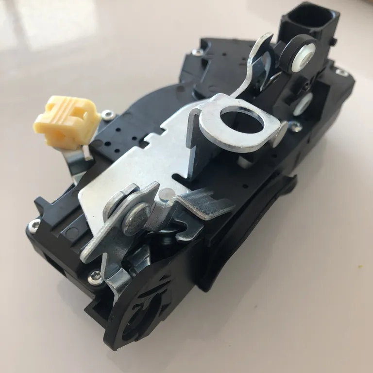 The hot-selling lock device for 931-304 25945754 25876388 25873485 20783852 online The hot-selling lock device for 931-304 25945754 25876388 25873485 20783852 online