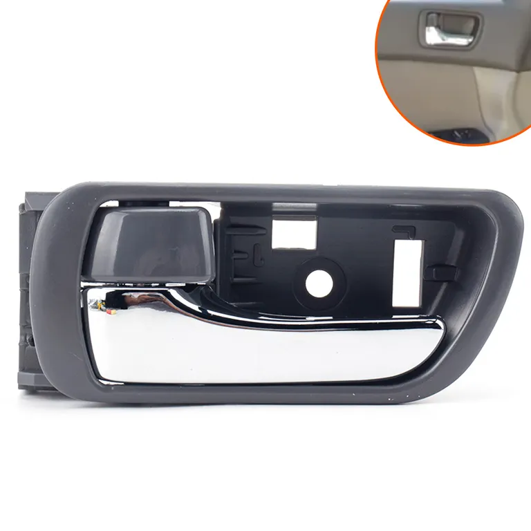 The left door ofdoor-OE: 69206-33030 foryota Camry Toyota Camry online The left door ofdoor-OE: 69206-33030 foryota Camry Toyota Camry online