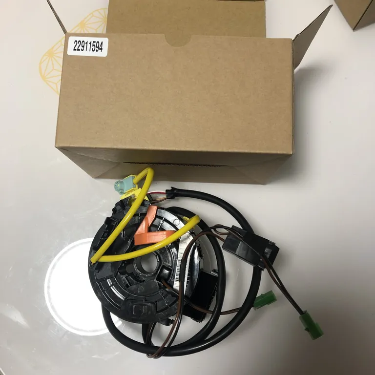 The steering wheel travers are for: 23193463 CSP100 22911594 online The steering wheel travers are for: 23193463 CSP100 22911594 online