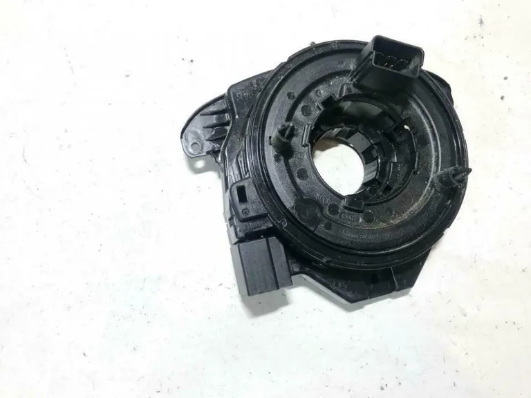 The steering wheel travers are for 6C0959653 653978-39 online The steering wheel travers are for 6C0959653 653978-39 online