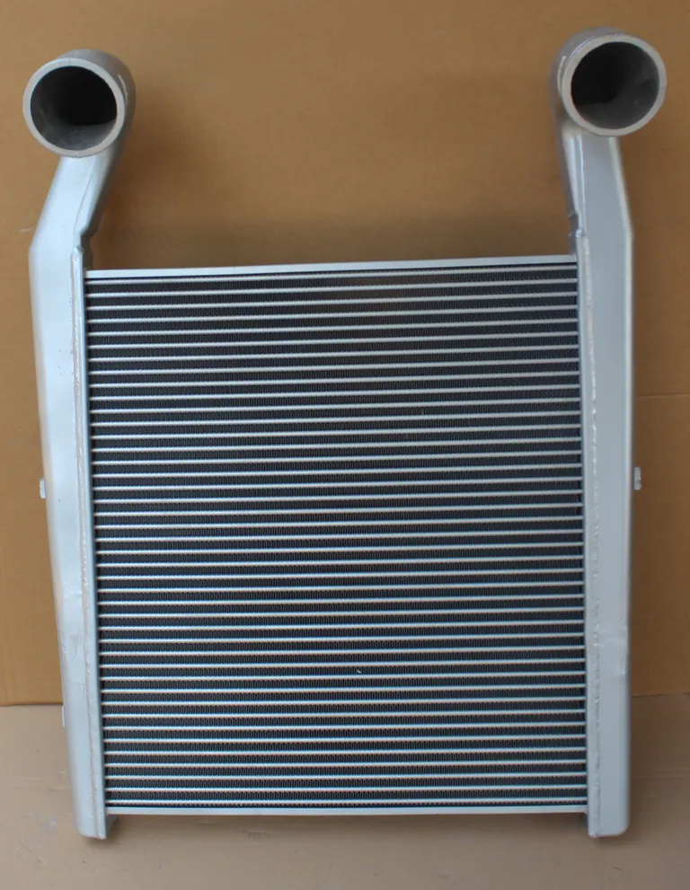 WG9925530032 Sinotruk Haowo A7 Phallette Colder Mid -Colder Manufacturer Water Tank Hotel online WG9925530032 Sinotruk Haowo A7 Phallette Colder Mid -Colder Manufacturer Water Tank Hotel online